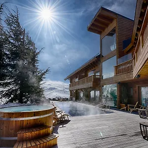 Hotel El Lodge, &, Sierra Nevada